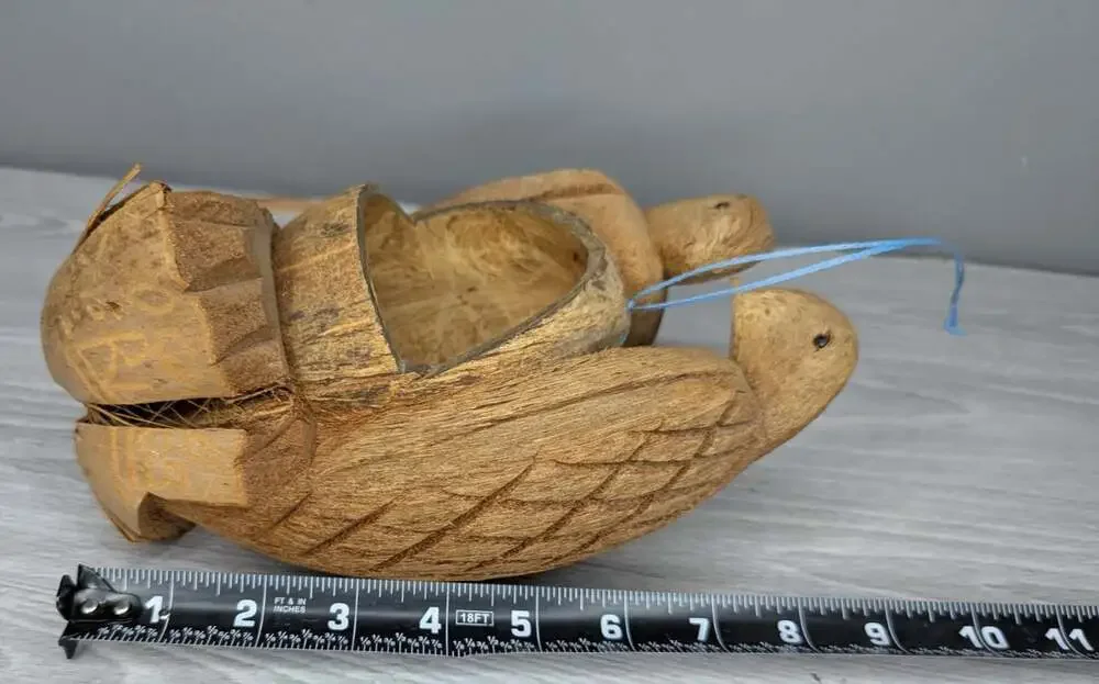 Coconut Shell Bird Feeder Love Birds 9